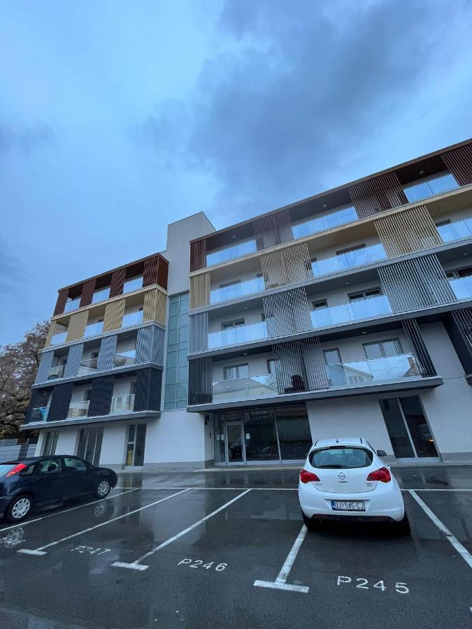 Apartmán Studio Apartman Implex Ðakovo Exteriér fotografie
